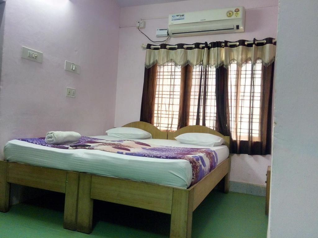 Elegant Guest House Bangalore Habitación foto